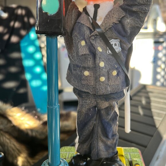 Vintage 1950s A-1 Japan “Mr. Traffic Policeman” Battery-Operated Tin Toy Working - Picture 2 of 10